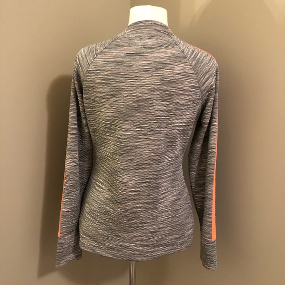Athleta Long Sleeve Size Medium - Picture 3 of 6